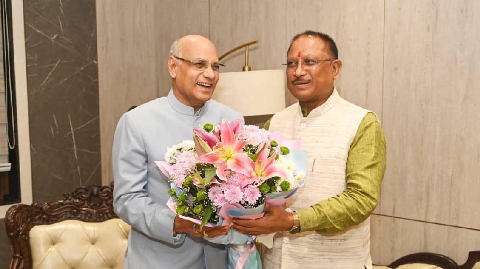 मुख्यमंत्री ने महाराष्ट्र के पूर्व राज्यपाल बैस को दी जन्मदि... - CG Sandesh