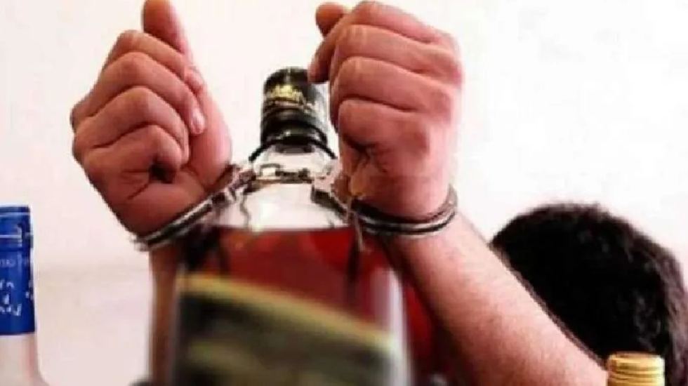 सरायपाली : बगईजोर में पुलिस ने जप्त की महुआ शराब. - CG Sandesh