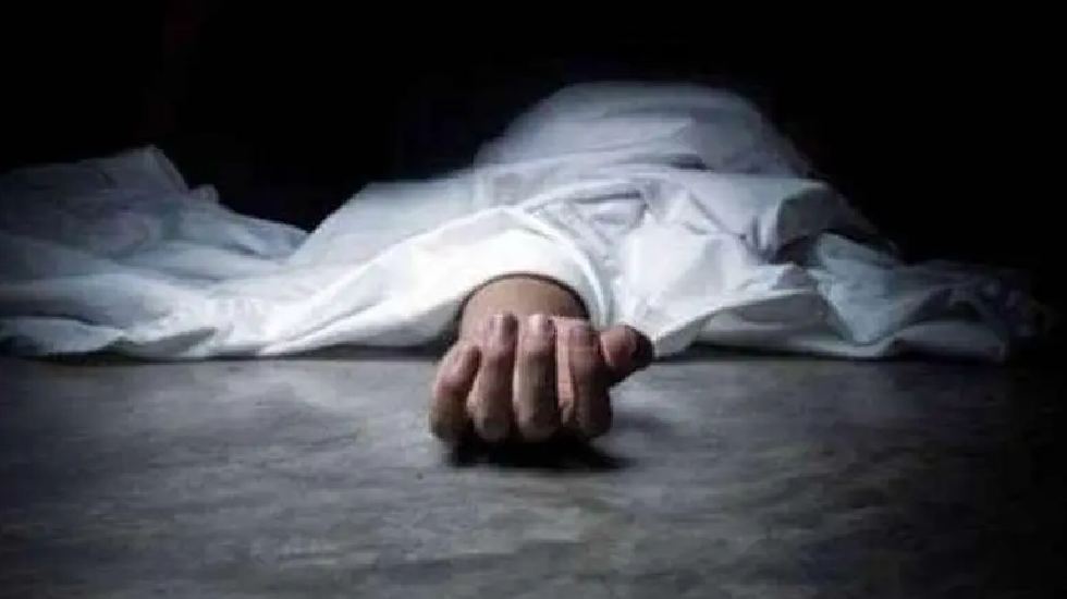 बागबाहरा : अज्ञात वाहन की ठोकर से मोटरसायकल चालक की मौत. - CG Sandesh