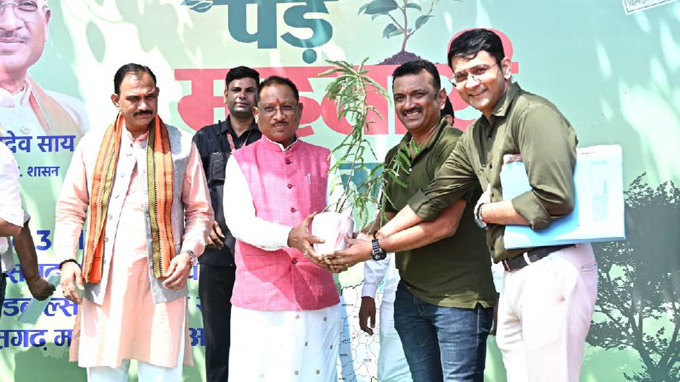 ‘एक पेड़ महतारी के नाम’ महाभियान का शुभारंभ - CG Sandesh
