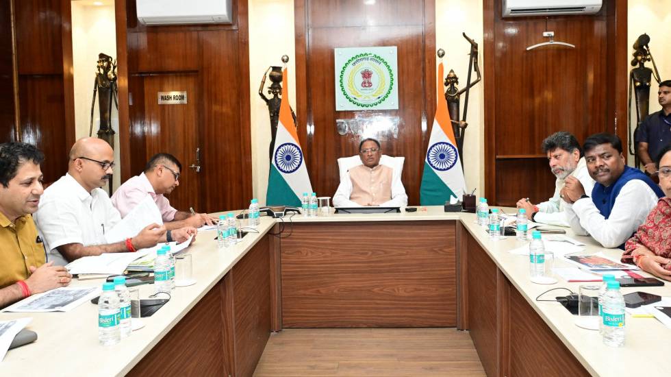 ऐतिहासिक बस्तर दशहरा पर्व की गरिमा के अनुरूप कार्यक्रमों का ... - CG Sandesh