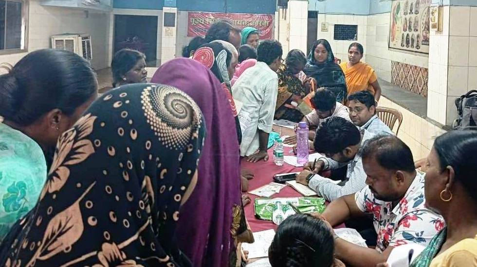 CG : श्रम विभाग द्वारा दो हजार मोबाईल कैंप लगाए गए - CG Sandesh