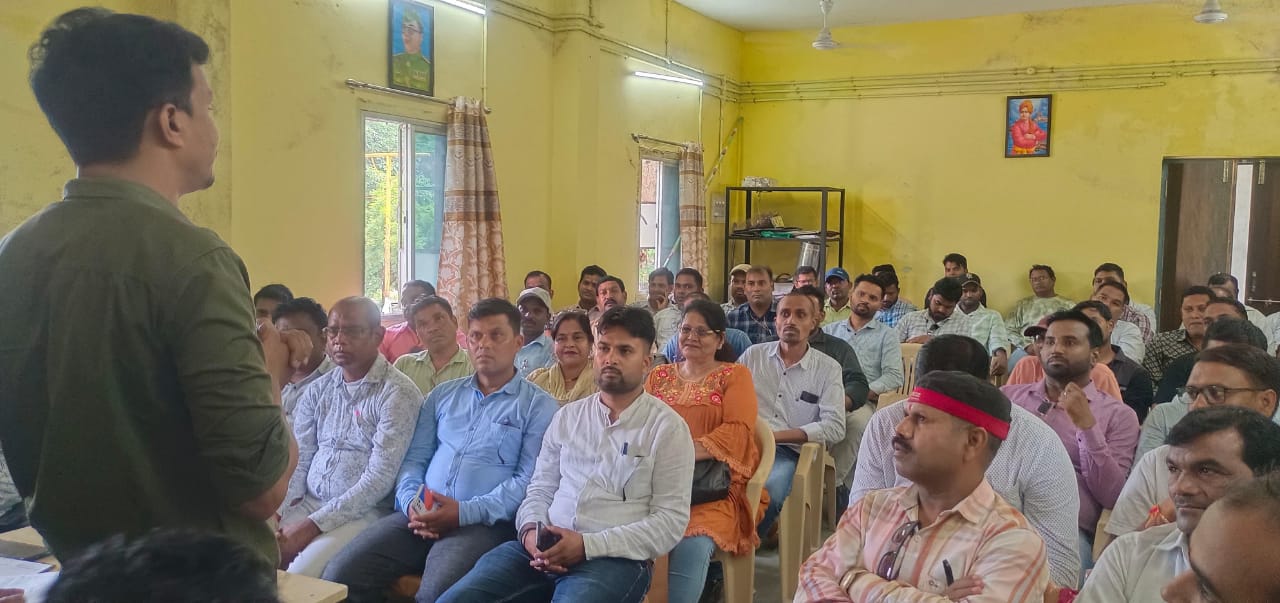 स्वास्थय संयोजक कर्मचारी संघ की प्रदेश स्तरीय बैठक में की गई... - CG Sandesh