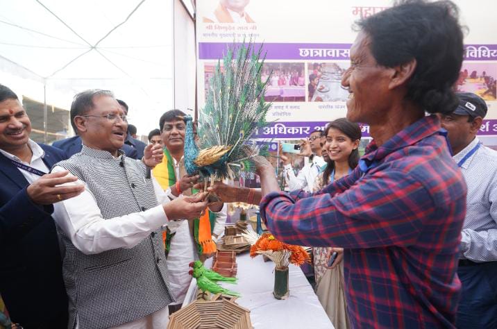 महासमुंद : मुख्यमंत्री ने मेरे कांधे पर हाथ रखा और नया हौसला दिया- हितग्राही  मनोज