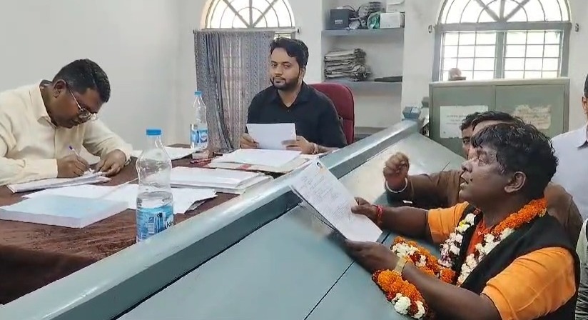 महासमुंद : पूर्व नगर पालिका अध्यक्ष प्रकाश चंद्राकर निर्दलीय... - CG Sandesh
