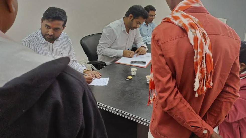 फिक्स डे मेंटल हेल्थ कैम्प सी एच सी पिथौरा में आयोजित किया ग... - CG Sandesh