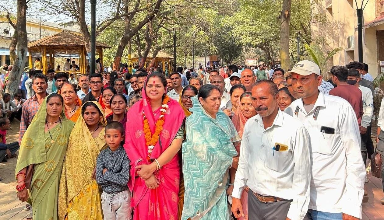 रायपुर जिला पंचायत क्षेत्र 7 से सबसे पढ़ी लिखी प्रत्याशी स्वा... - CG Sandesh