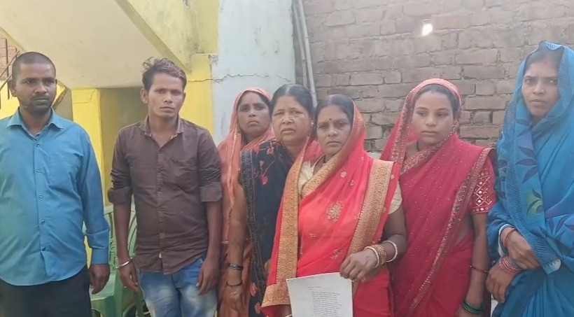 महासमुंद : ग्रामीणों ने महिला सामाजिक कार्यकर्ता के खिलाफ एस... - CG Sandesh