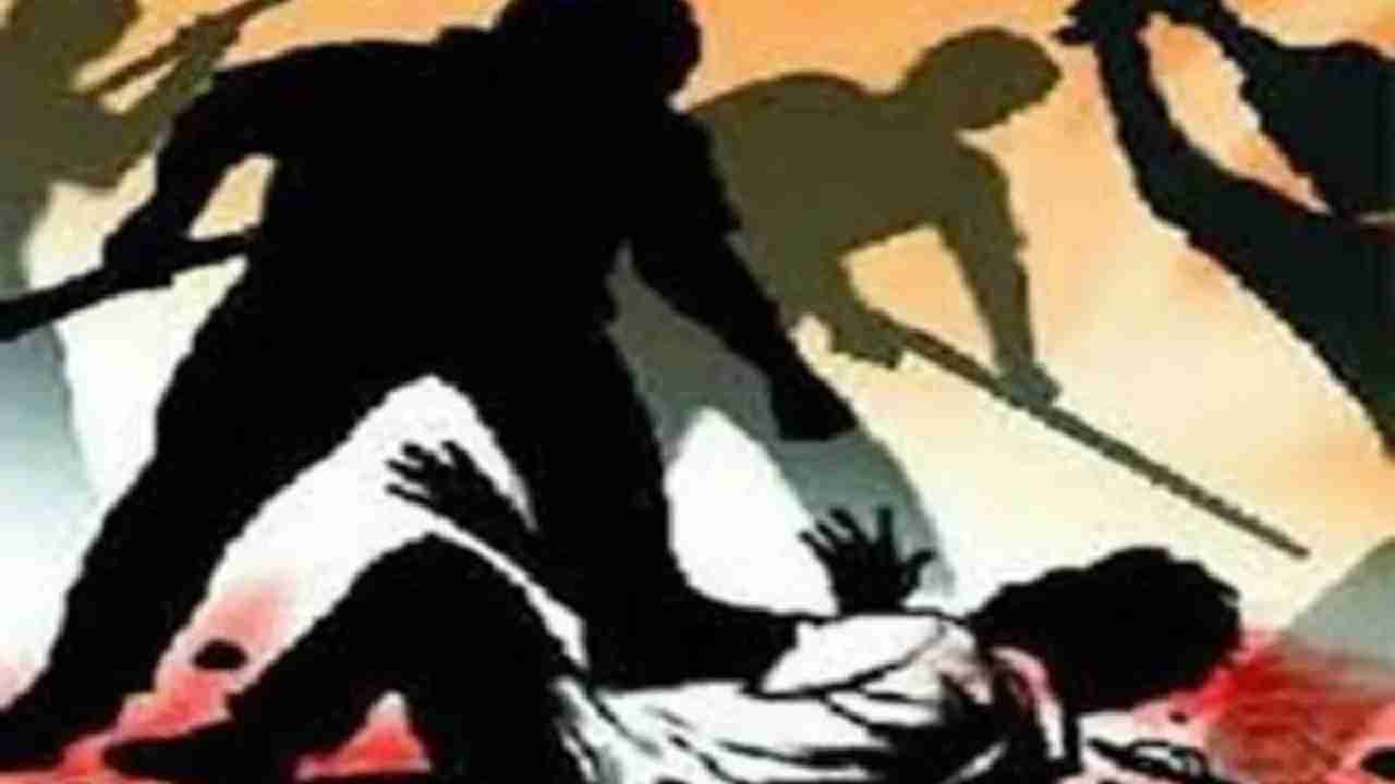 महासमुंद : स्टील के रॉड और डंडे से बुरी तरह पीटा, खून से लथपथ हुआ युवक