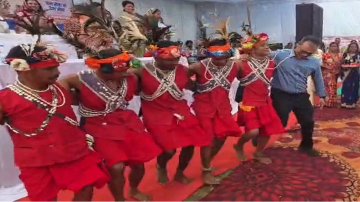 कांकेर में सेवा संकल्प अभियान का अनोखा नजारा, ग्रामीणों के म... - CG Sandesh