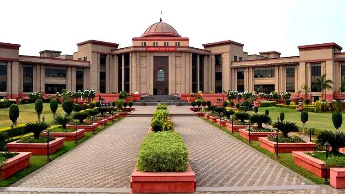  छत्तीसगढ़ हाइकोर्ट का बड़ा फैसला, गर्भपात के बाद दोबारा प्रेग्नेंसी पर भी मिलेगा पूरा अवकाश 