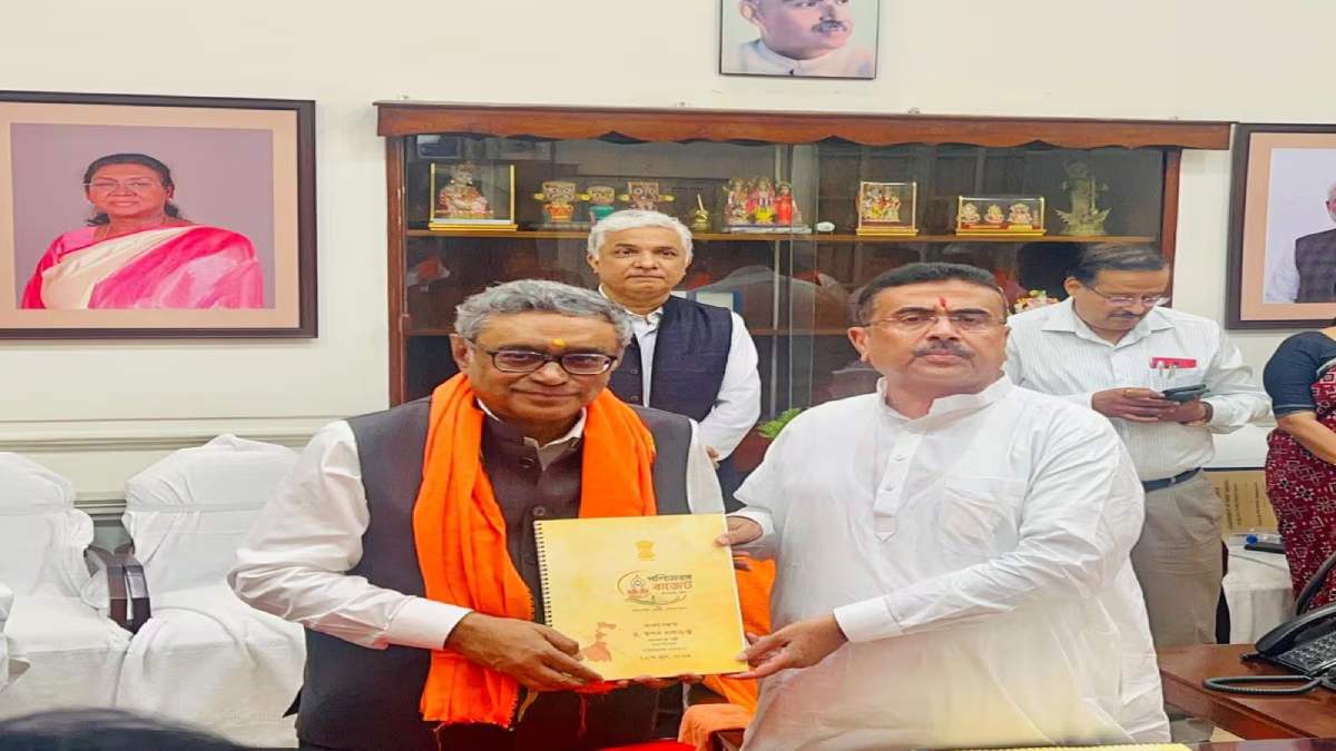 पश्चिम बंगाल सरकार का पहला पूर्ण बजट पेश, एक लाख नौकरियों का ऐलान