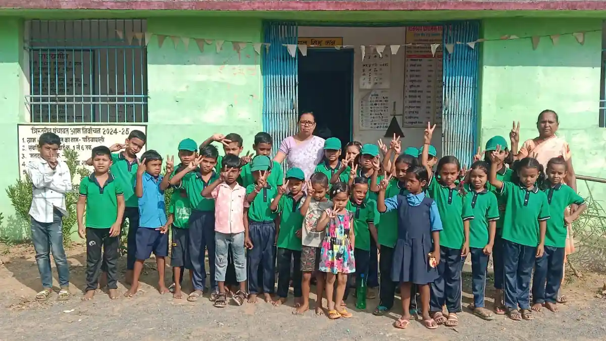 बसना : प्राथमिक शाला पठीयापाली में मनाया गया योग दिवस - CG Sandesh