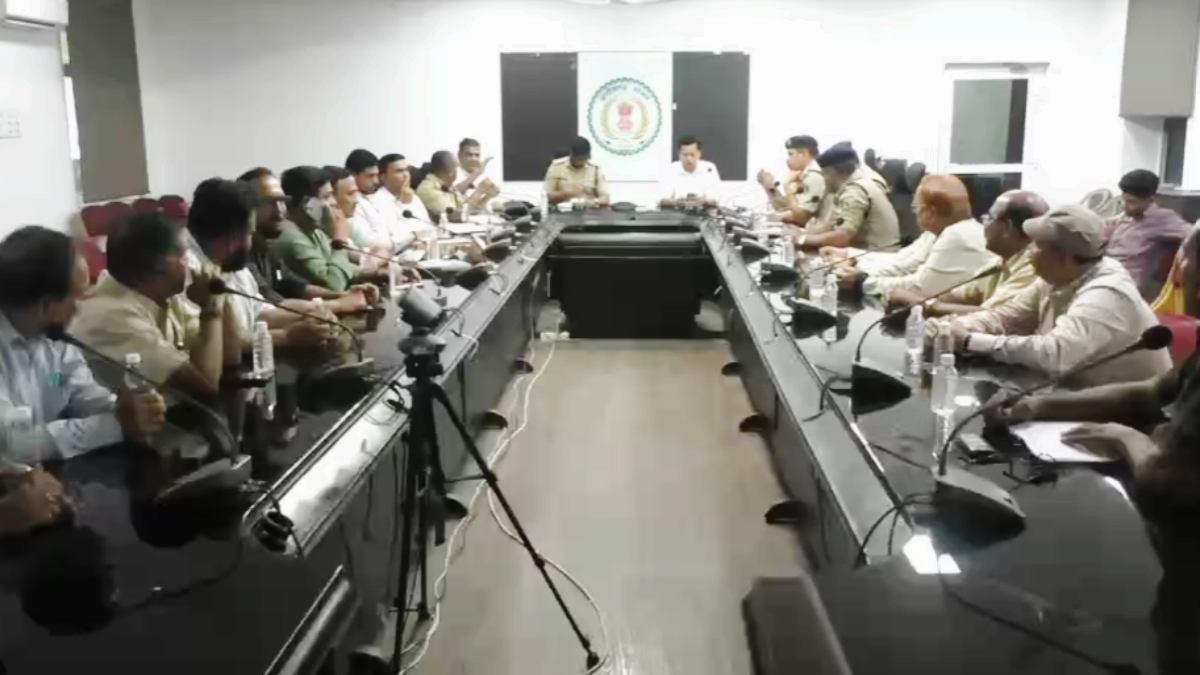 जगन्नाथ रथ यात्रा की तैयारियां पूरी, शांति समिति की बैठक में व्यवस्थाओं की समीक्षा