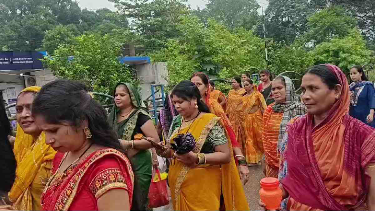 रामभांटा से कोसमनारा धाम तक निकली कांवर यात्रा, बड़ी संख्या में श्रद्धालु हुए शामिल