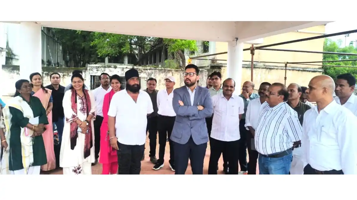 महासमुंद : कलेक्टर लंगेह ने स्वतंत्रता दिवस की तैयारियों का ... - CG Sandesh