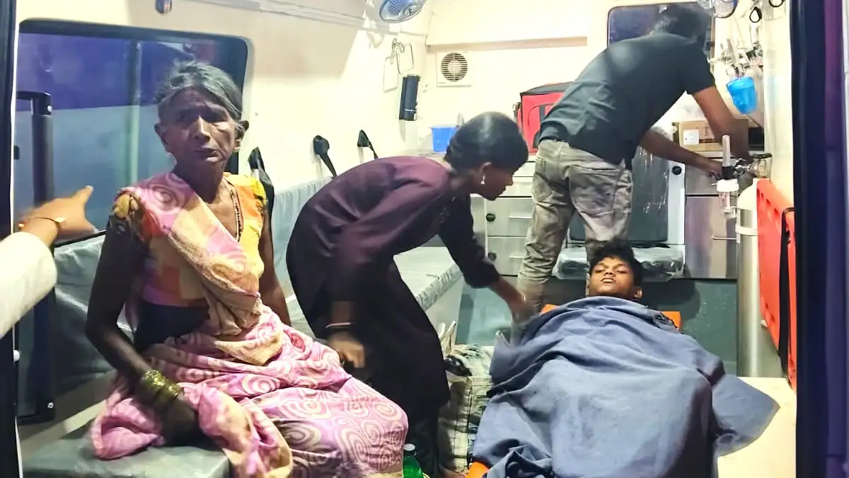 पिथौरा : डाॅयल-112 व इमरजेंसी सेवा 108 की तत्परता से बची 18 ... - CG Sandesh