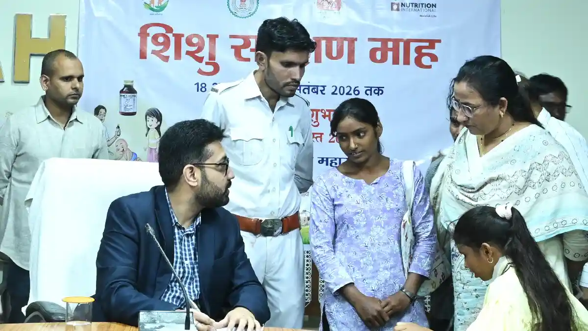 महासमुंद : कलेक्टर लंगेह ने सुनी आवेदकों की समस्याएं, संबंधित विभाग को निराकरण के दिए निर्देश