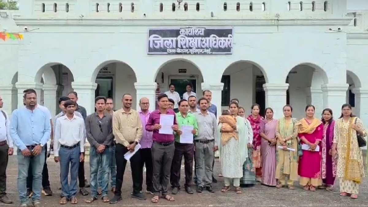 बच्चों का भविष्य संवार रहे प्रशिक्षक, खुद भविष्य की चिंता मे... - CG Sandesh