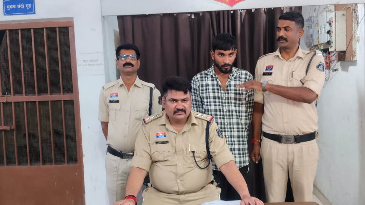 सिलपहरी शराब दुकान के पास युवक की चाकू मारकर हत्या, दो आरोपी गिरफ्तार