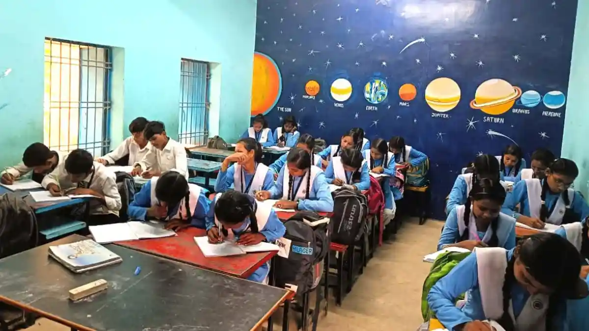 पिथौरा : मोहगांव प्राथमिक शाला के 10 बच्चों का नवोदय विद्याल... - CG Sandesh